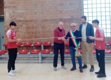 Inaugurazione delle nuove tribune della palestra della scuola media Arnolfo da Cambio