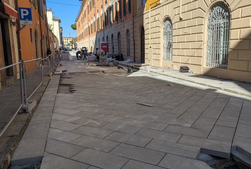 Lavori quasi completati sui lastricati del centro di Pisa, il sindaco Conti annuncia: "Oltre 5mila metri quadrati di nuova pavimentazione"