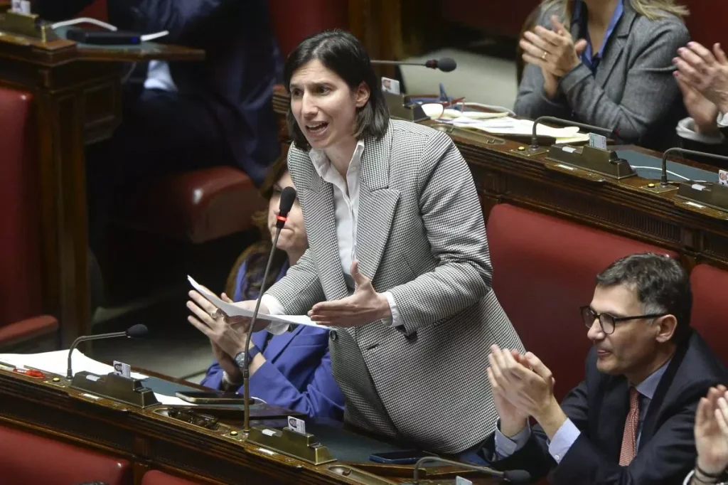 Lavoro, Schlein: "Meloni immagina un Paese che gareggia al ribasso"