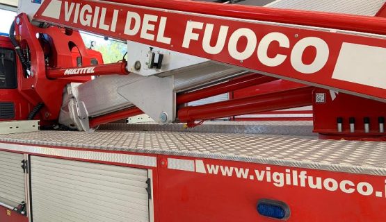 Parapendista si ferisce dopo l’atterraggio: soccorso dai vigili del fuoco