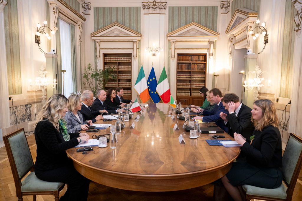 Piantedosi ha incontrato il ministro irlandese della Giustizia, degli Affari Interni e della Migrazione O'Callaghan