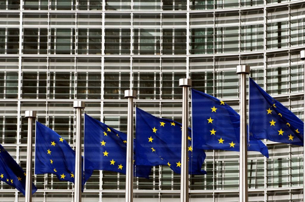 Proposta della Commissione UE per il Critical Medicines Act: Un Regolamento per Combattere le Carenze