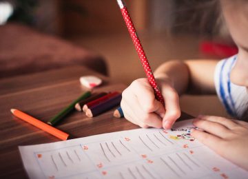 Quanti ragazzi e ragazze non partecipano all'ora di religione nel Cuoio? Analizziamo i dati.