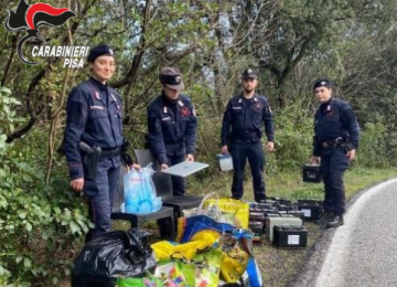 Smantellato un bivacco utilizzato come base per lo spaccio a Riparbella