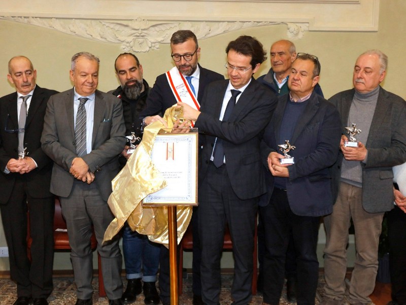 Uniti si vince: La Toscana celebra gli operatori nella Giornata in memoria delle vittime del Covid