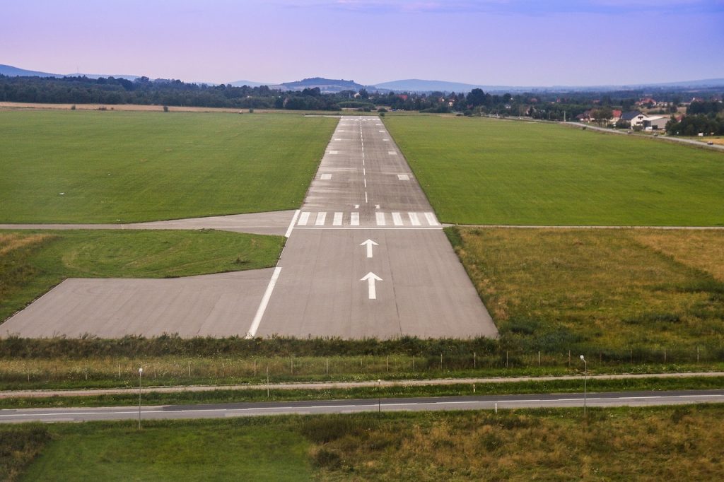 Aeroporto di Massa Cinquale: Toscana Aeroporti richiede documenti per chiarire le motivazioni dell'affidamento.