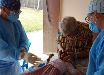 Africa, Salva la Vita. La crisi alimentare e i tagli agli aiuti mettono a repentaglio i progetti in Kenya.