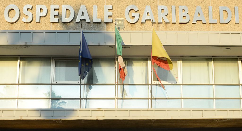 Aggressione a un vigilante all'Ospedale Garibaldi di Catania: schiaffo in faccia e timpano perforato.