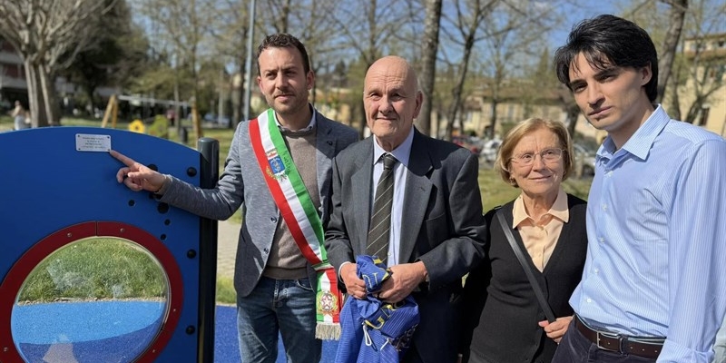 Antella: La famiglia Zingoni dona giochi inclusivi alla comunità
