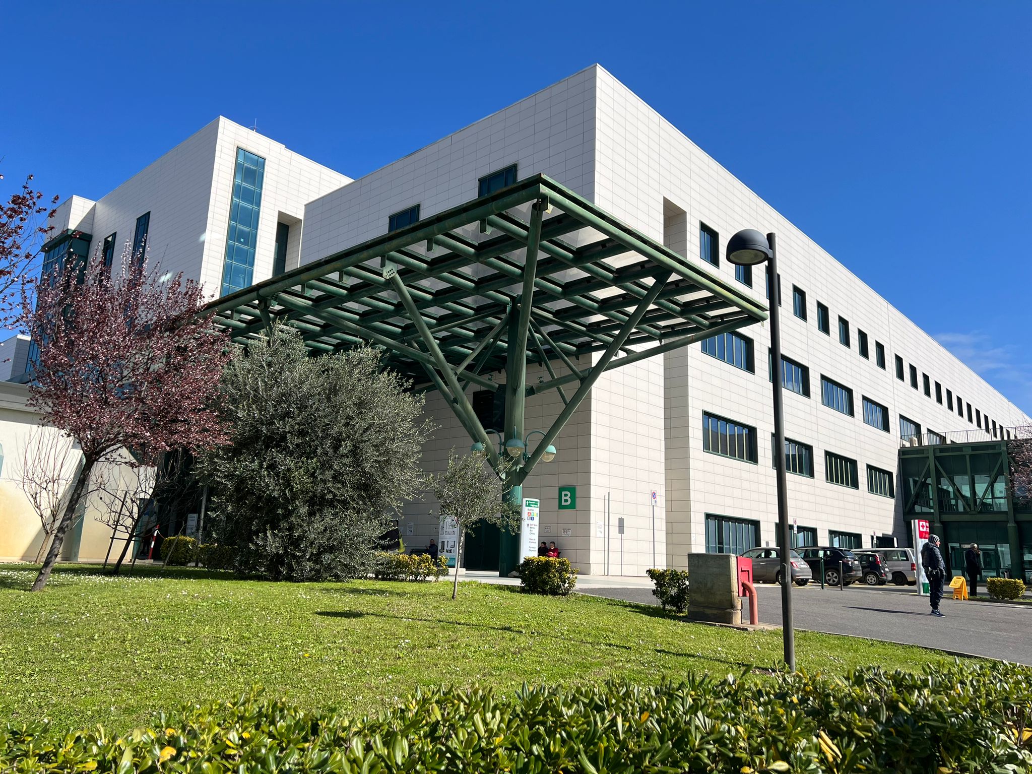 Arrivo in ospedale a Empoli: la bimba nasce in fretta con un parto straordinario al pronto soccorso