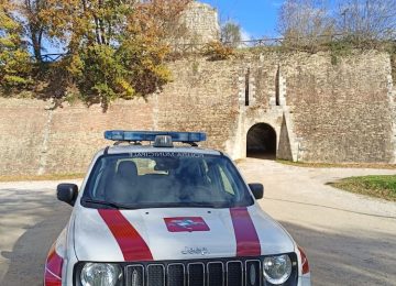 Estintori danneggiati nel parcheggio multipiano di Poggibonsi