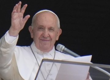 Firenze: Istituito presso la Prefettura il registro delle condoglianze per la morte del Sommo Pontefice Francesco