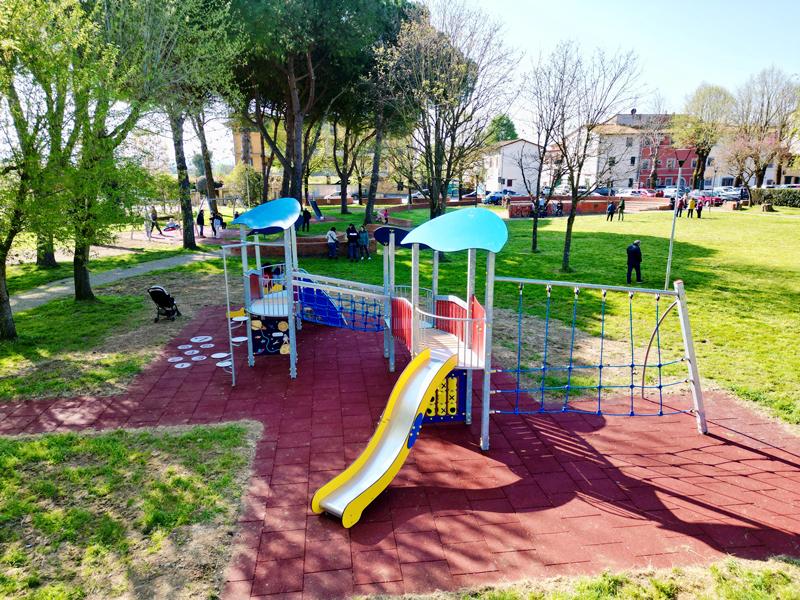 Inaugurata al pubblico la nuova area verde di Pagnana con giochi e attrezzi per il fitness