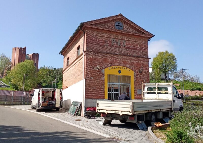 Inizio dei lavori di riqualificazione della Cappellina della Misericordia in via Sottovalle a Fucecchio.