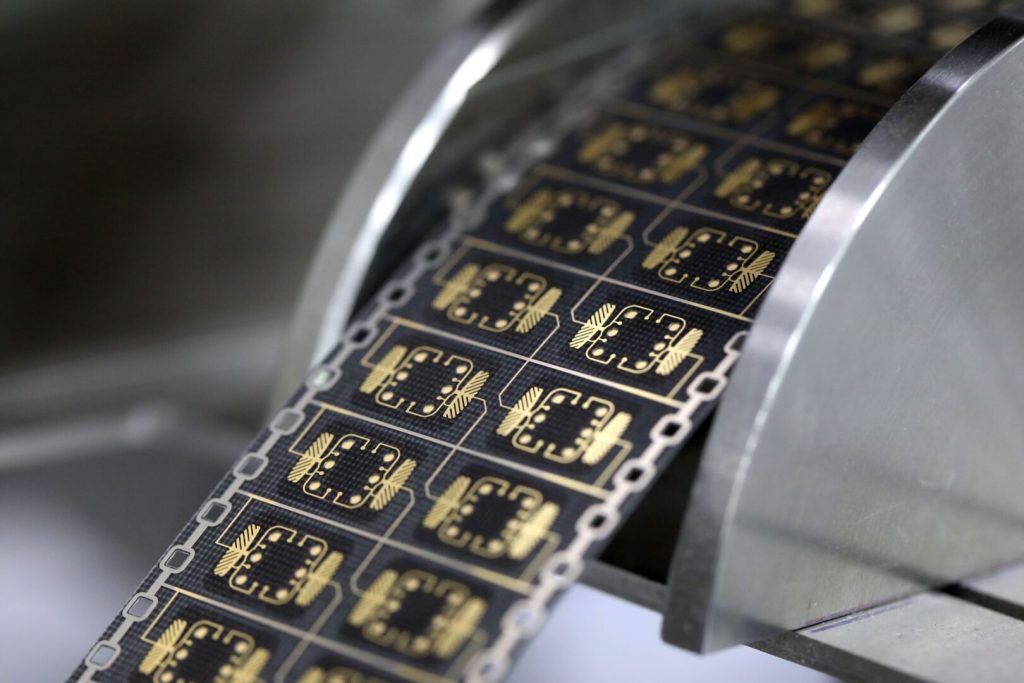 Microchip: Corte dei Conti UE Avverte 'Europa in Ritardo nella Competizione Globale'