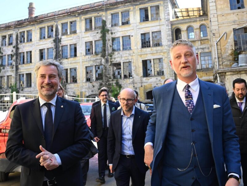Ministro Giuli a Lucca: visita alla futura sede di Expo Comics e al Teatro Manzoni di Pistoia