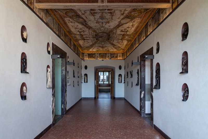 Nuova vita per lo "Stanzino delle Matematiche" agli Uffizi: "Il restauro mette in luce i suoi tesori"