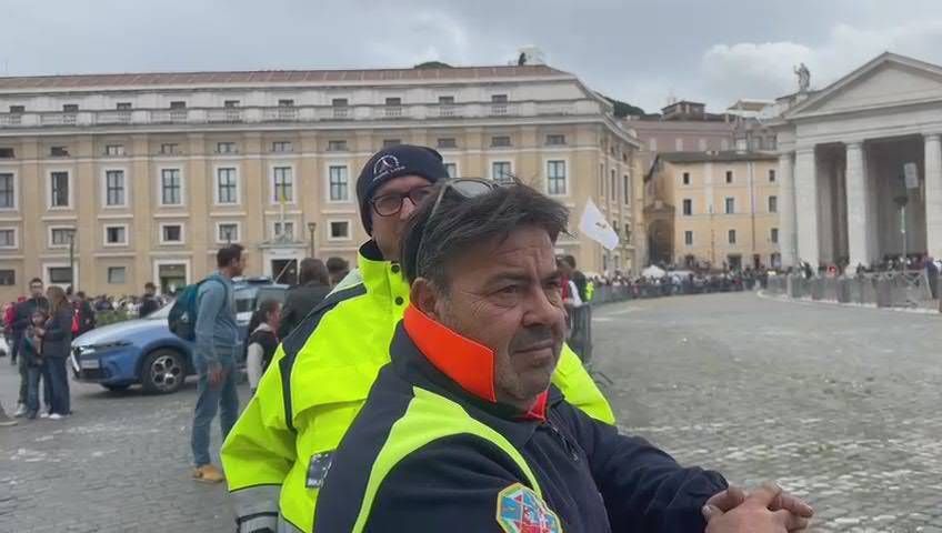 Papa Francesco, Responsabile della Protezione Civile: "Oggi un aumento nel flusso di fedeli" - Video in italiano