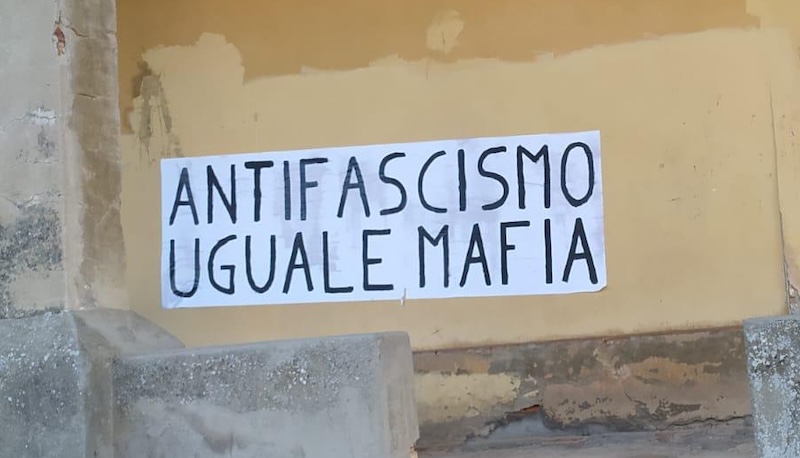Per il 25 aprile a Montopoli spuntano striscioni contro l'antifascismo