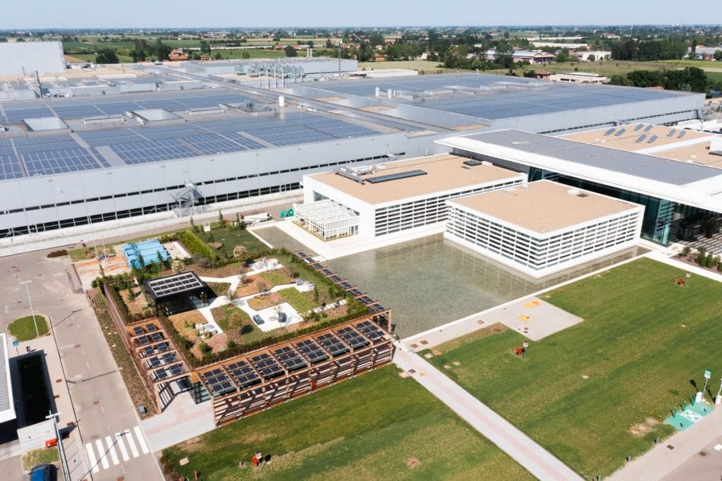 Philip Morris investe nelle competenze STEM per il futuro dell'industria manifatturiera