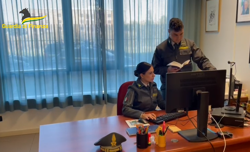 Sequestrati 1,7 milioni di falsi crediti d'imposta per il "bonus facciate": imprenditore pisano denunciato