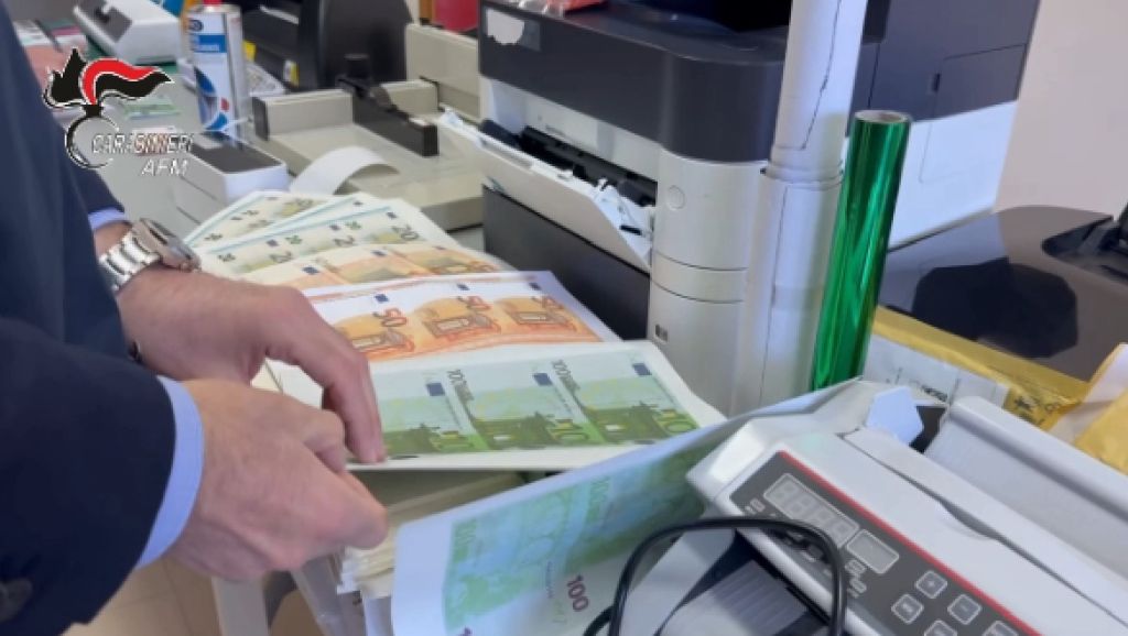 Smantellata a Lecce una stamperia clandestina di falsi banconote