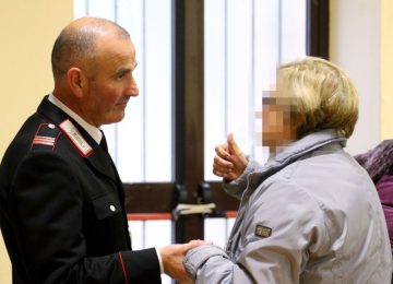Tentata truffa da parte di un falso carabiniere ai danni di un'anziana nel Livornese: due arresti