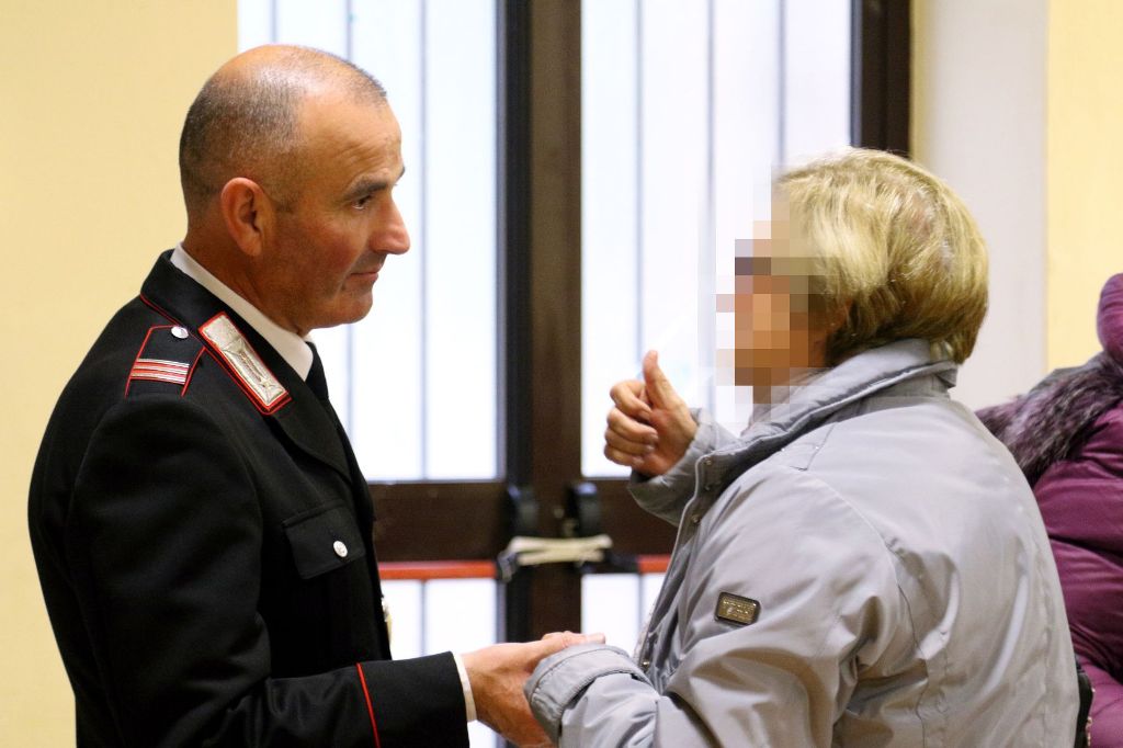 Tentata truffa da parte di un falso carabiniere ai danni di un'anziana nel Livornese: due arresti