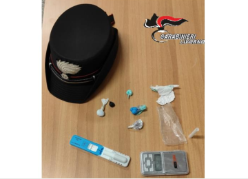 Un minorenne di Cecina denunciato per spaccio: sequestrate 9 dosi di cocaina