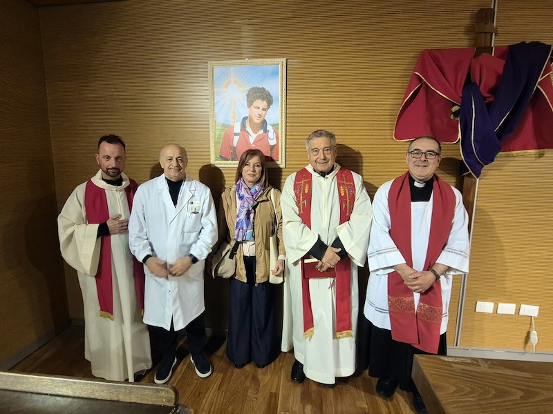 Via Crucis all'ospedale di Prato: la cappella dedicata a Carlo Acutis, 'Un santo dei nostri tempi'