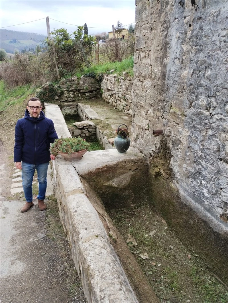 L'assessore Saturnini durante un sopralluogo