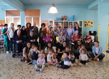 Bambini e anziani si incontrano al Nido e nella RSA: a Santa Croce parte "A tu per tu"