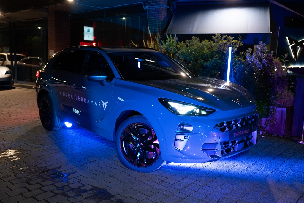 CUPRA Night a Santa Virginia: un'esperienza d'impatto tra design e performance