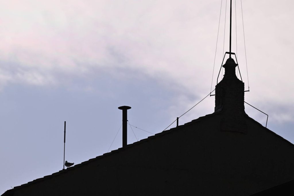Conclave, secondi fumi neri dalla Cappella Sistina