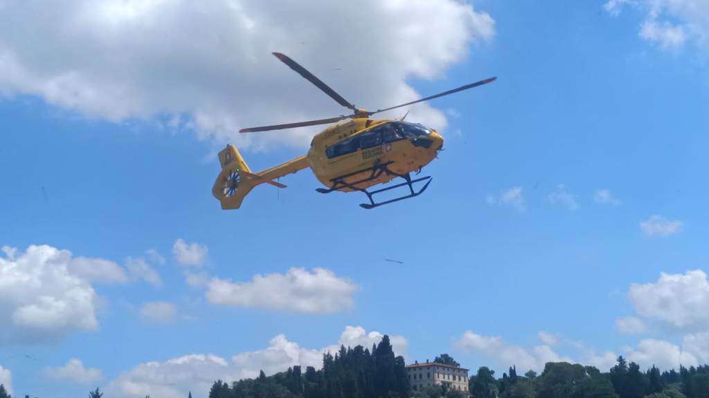 Elba: salvata un turista in difficoltà grazie all'elisoccorso Pegaso