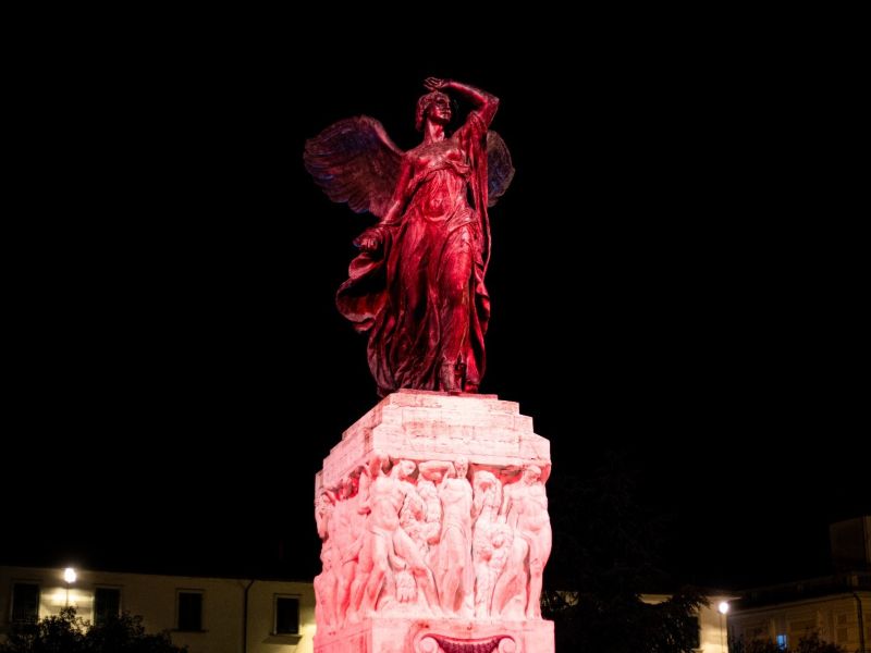 Empoli si tinge di rosso per la XXV Settimana Nazionale sulla Sclerosi Multipla