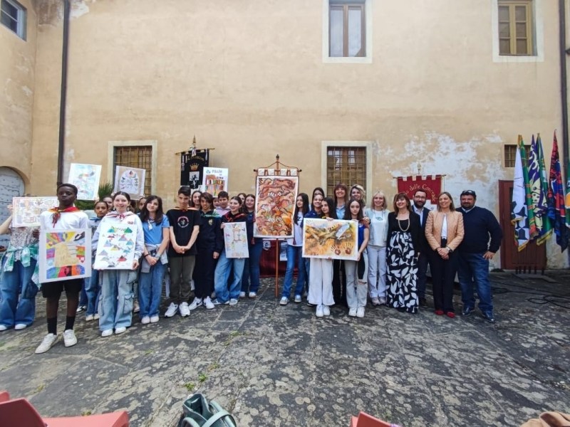 I più piccoli accendono i motori: a Fucecchio è tutto pronto per il Palio in gioco.