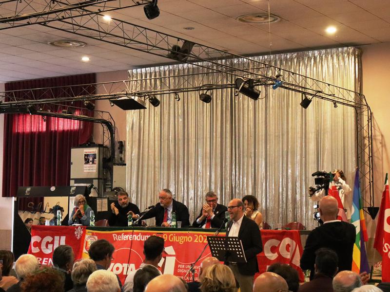 Landini a Empoli per un'iniziativa sul referendum: "Contro le politiche degli ultimi 25 anni". Presenti Giani, PD e M5S.