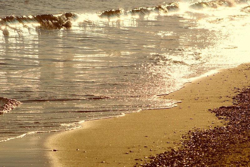 Le Migliori Beach Club d'Italia 2025: La Guida Elegge lo Stabilimento Balneare di Bocelli