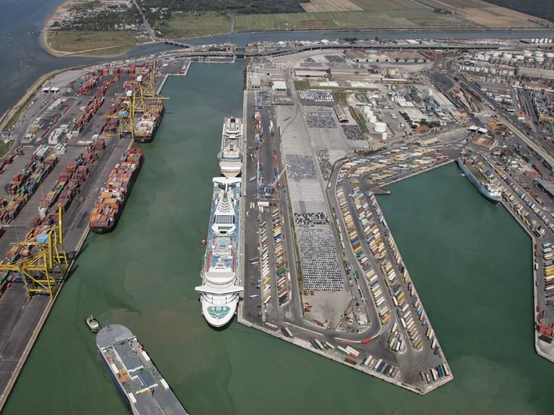 Livorno, approvazione per la Darsena Europa: “Una svolta decisiva” per il porto