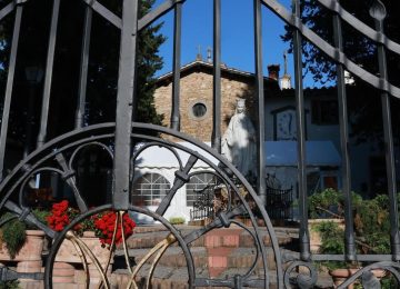 "Minerali del Sangue", la mostra a San Donato a Livizzano.