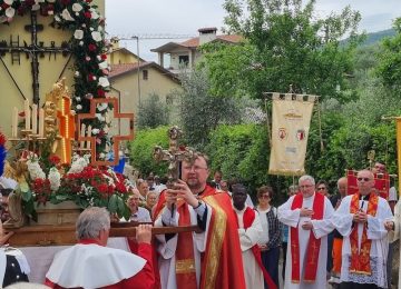 Montemurlo celebra la festa patronale della Croce: il sindaco Calamai afferma: "Simbolo che unisce la nostra comunità"