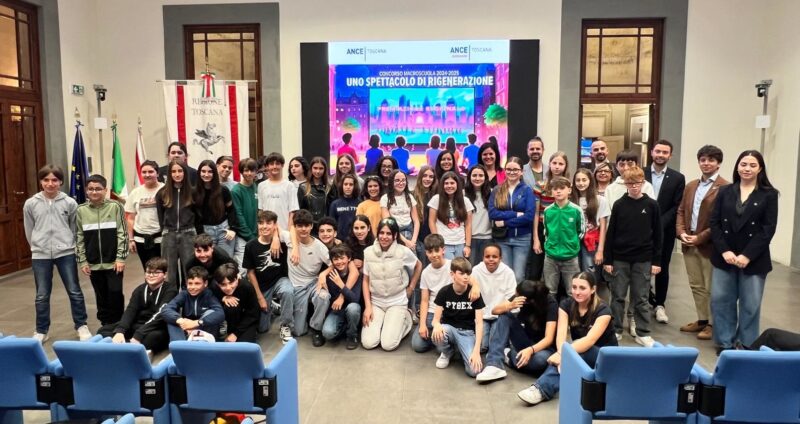 Nardini premia le classi trionfatrici di Macroscuola, il concorso 'a colpi' di rigenerazione urbana
