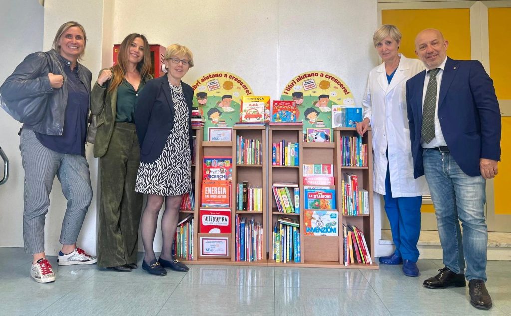 Regala libri per l'oncoematologia pediatrica dell'Aoup