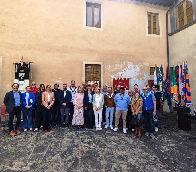 Sarà un 'Cencio' realizzato da quattro mani femminili per il 44° Palio di Fucecchio.