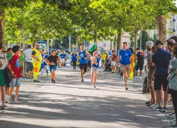 Tutte le contrade di Castelfiorentino a cena per le vie del centro