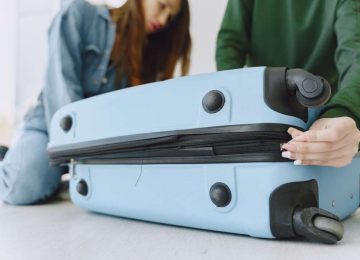 Volare senza preoccupazioni: cose da fare prima di un viaggio in aereo