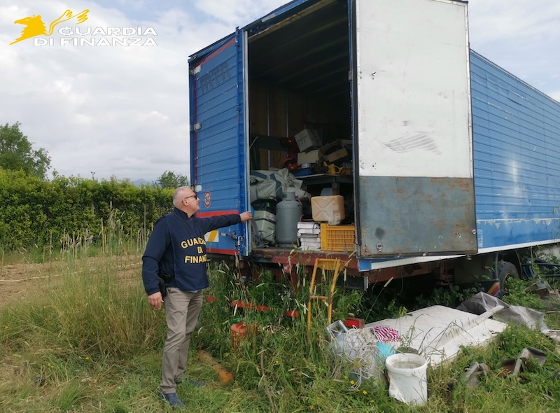 Discariche Abusive a Pisa, Ponsacco e San Miniato: Tre Imprenditori Denunciati