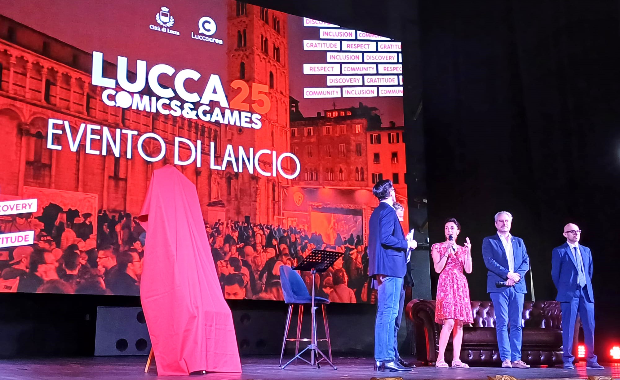 Lucca Comics & Games: a Osaka Giani consegna il Pegaso al mangaka Go Nagai