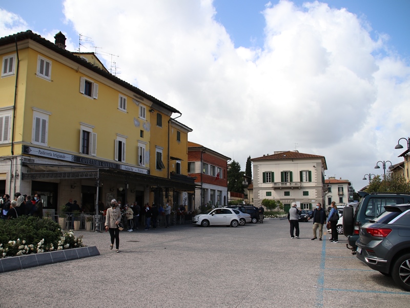Luci d'estate a Santa Croce: musica, cibo e divertimento in Piazza Matteotti